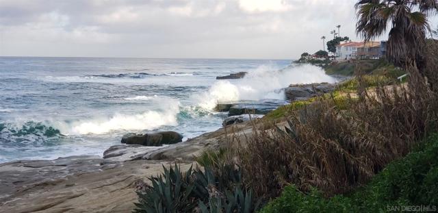 4186 Camino Islay, San Diego CA: https://media.crmls.org/mediaz/f4265604-24d2-4cf7-980f-347f5579c03c.jpg