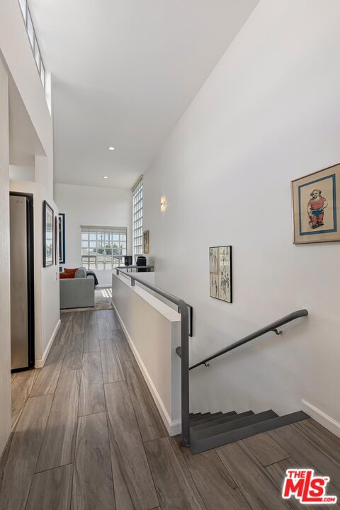 2336 28th Street, Santa Monica CA: https://media.crmls.org/mediaz/f426581c-07e6-4214-a767-cf2888405fdd.jpg