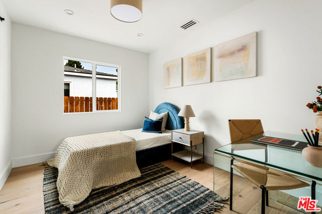 11840 Juniette Street, Culver City CA: https://media.crmls.org/mediaz/f4273351-e74c-4a4c-ba3e-caa31a1d1189.jpg