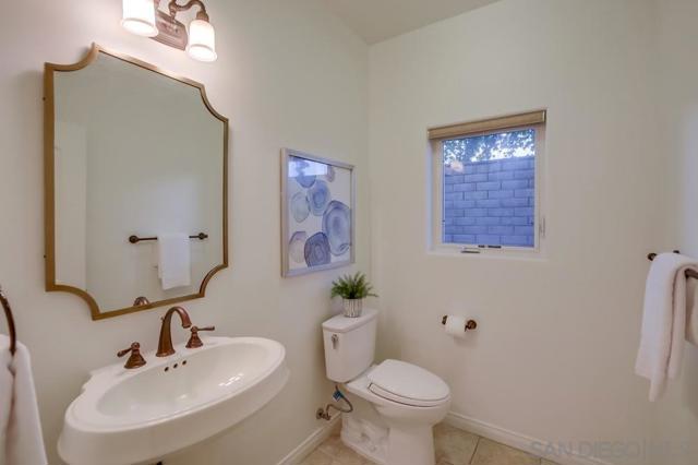 14590 Kent Hill Way, Poway CA: https://media.crmls.org/mediaz/f4274340-9a36-4976-a123-6287bb15650c.jpg