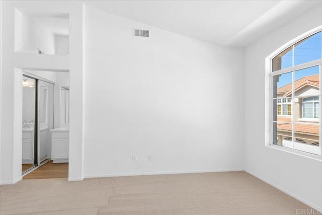 Detail Gallery Image 20 of 44 For 1275 Natoma Way #B,  Oceanside,  CA 92057 - 3 Beds | 2/1 Baths