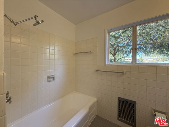 5205 Village, Los Angeles CA: https://media.crmls.org/mediaz/f4288220-0a3b-4826-b8ca-59e8e0dc7dfa.jpg