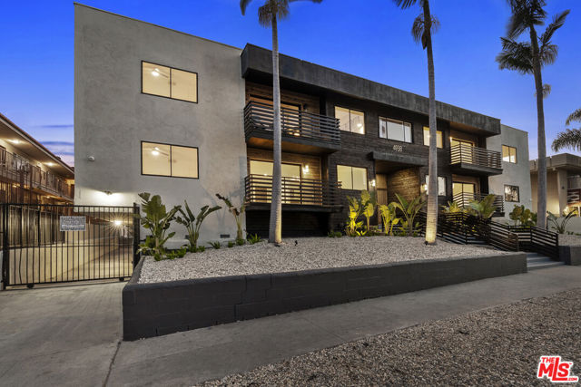 4938 Rosewood Avenue, Los Angeles CA: https://media.crmls.org/mediaz/f428ea78-733e-4fbe-b67f-a565c7b9c548.jpg