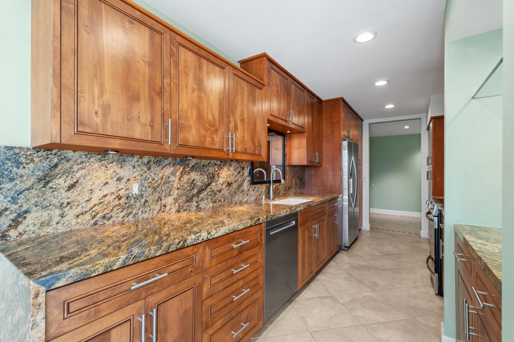 MLS #219136631DA image #13