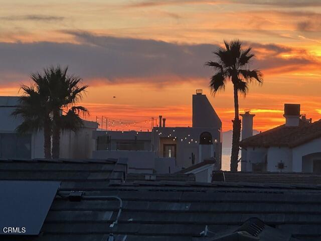 5114 Marlin Way, Oxnard CA: https://media.crmls.org/mediaz/f42a233a-271d-4c68-9a59-3be0847079f9.jpg