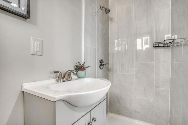 Image 11 of 39 For 3005 Harper Street