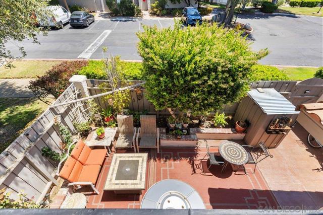 5217 Mount Alifan Dr, San Diego CA: https://media.crmls.org/mediaz/f42cae71-4a29-43ad-9681-d1f907ff1805.jpg
