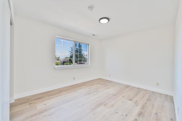240 Daphne Way, East Palo Alto CA: https://media.crmls.org/mediaz/f42d0b35-26d8-48e1-ba8e-0881b9e6b56d.jpg
