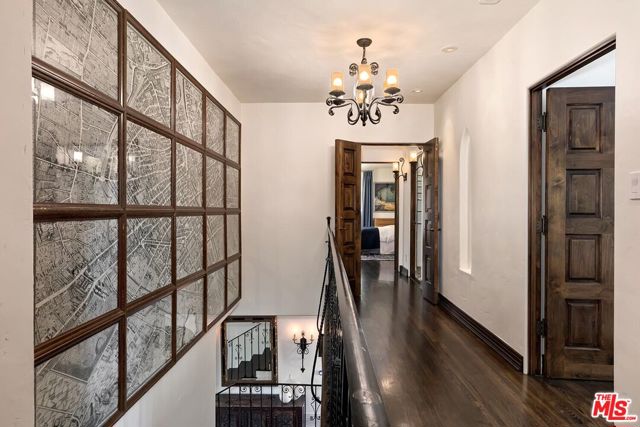 2420 Chislehurst Drive, Los Angeles CA: https://media.crmls.org/mediaz/f42d5fbd-a9e8-46ab-9764-bf3fc43b1448.jpg