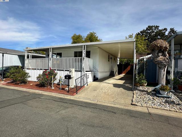 14 Terrace Drive, Concord, California 94518, 2 Bedrooms Bedrooms, ,2 BathroomsBathrooms,Residential,For Sale,Terrace Drive,41076225