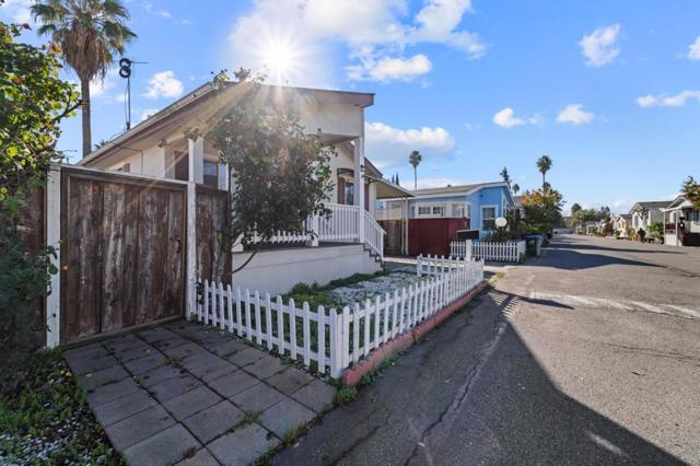 3637 Snell Avenue, San Jose CA: https://media.crmls.org/mediaz/f42f728f-fd0b-4134-9e30-ffe28961f128.jpg
