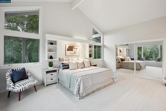 35 Tiger Tail Court, Orinda CA: https://media.crmls.org/mediaz/f4303513-b24c-4d0c-9702-ce17bd18671d.jpg