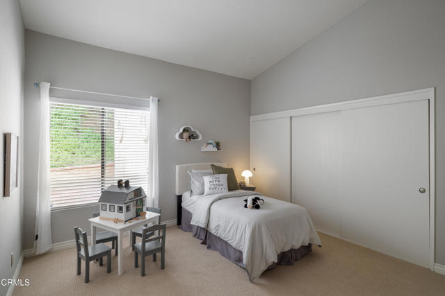 872 Flores De Oro, South Pasadena CA: https://media.crmls.org/mediaz/f431348a-dbfb-4edb-9546-b878d99a3221.jpg
