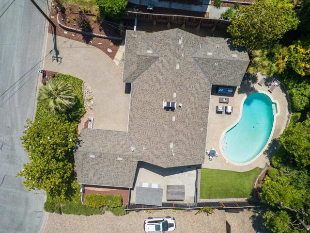 2050 Wooded Glen Drive, Los Altos CA: https://media.crmls.org/mediaz/f432bf7e-24af-42cc-8174-ee4661645ae6.jpg