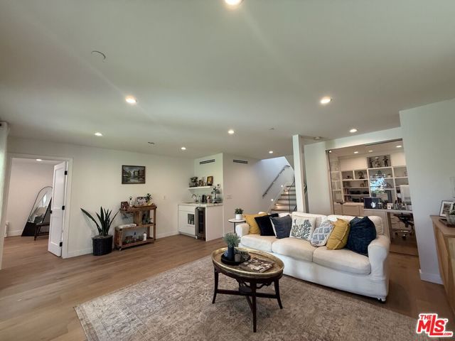 2205 Via La Brea, Palos Verdes Estates, California 90274, 4 Bedrooms Bedrooms, ,4 BathroomsBathrooms,Residential,For Sale,Via La Brea,25601627