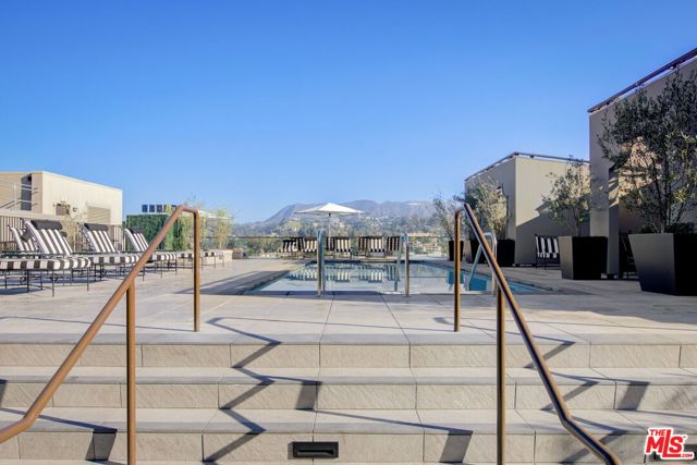 1645 N Vine Street, Los Angeles CA: https://media.crmls.org/mediaz/f4339101-5706-4946-802e-2d9ddf15d452.jpg