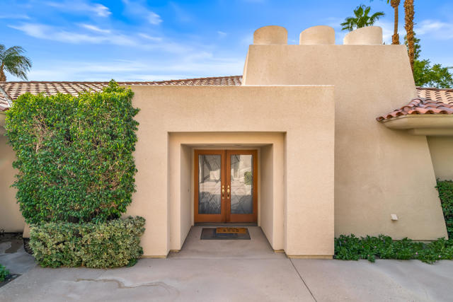 51 Kavenish Drive, Rancho Mirage, CA 92270