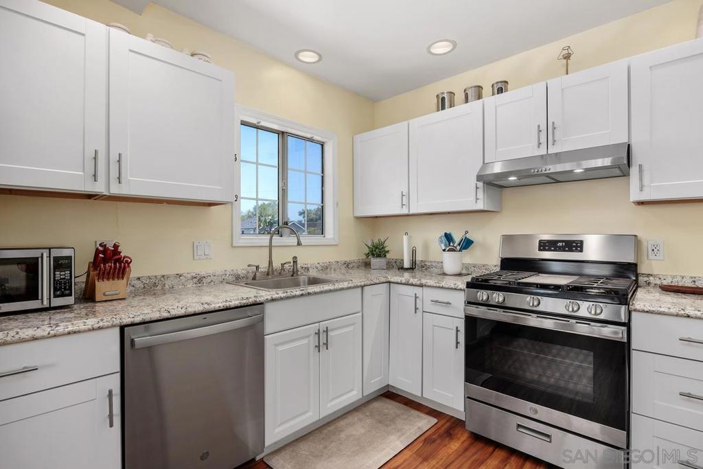 3316 Upas St - photo 8