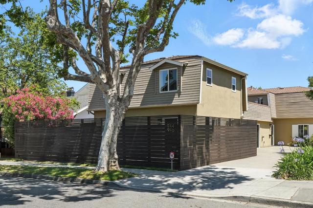 946 Laguna Avenue, Burlingame CA: https://media.crmls.org/mediaz/f4345b8f-d101-4dc9-a2bd-be111065f792.jpg