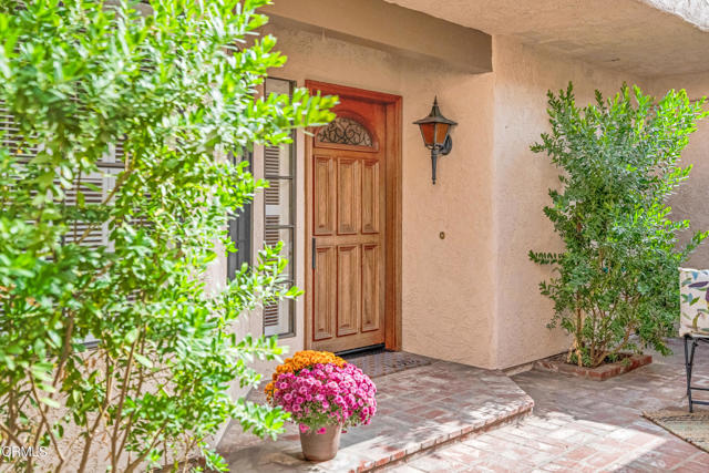 Detail Gallery Image 6 of 52 For 945 Mchugh Ct, Ventura,  CA 93003 - 3 Beds | 2/1 Baths