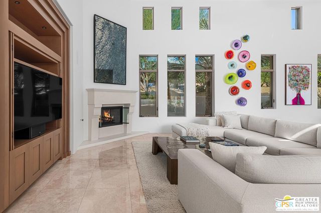 27 Ambassador Circle, Rancho Mirage CA: https://media.crmls.org/mediaz/f436a14d-4a88-4036-863e-f0cabf0c98b8.jpg