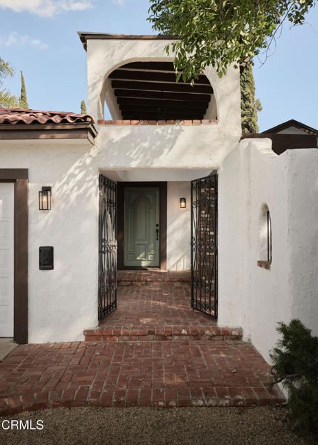 Detail Gallery Image 2 of 61 For 6900 Lurline Ave, Los Angeles,  CA 91306 - 6 Beds | 5 Baths