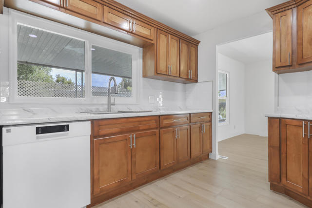 49305 Hwy 74 Spc 49, Palm Desert CA: https://media.crmls.org/mediaz/f4372901-c859-440e-8c4e-99249c7096a3.jpg