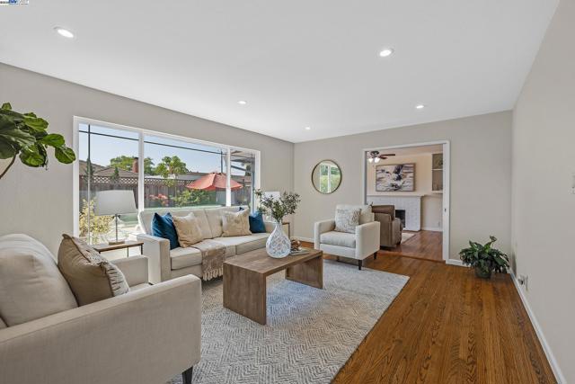 5266 Troy Ave, Fremont CA: https://media.crmls.org/mediaz/f437e77d-e91f-441b-8014-9a057a082ffa.jpg