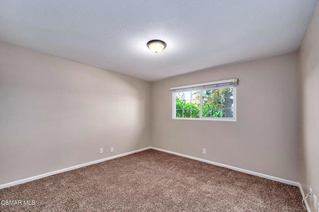 560 Randy Drive, Newbury Park CA: https://media.crmls.org/mediaz/f437fbd0-4973-4dde-a6bf-aa1652595247.jpg