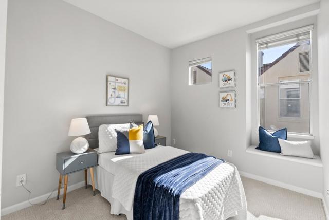 150 Holly Court, Mountain View CA: https://media.crmls.org/mediaz/f4382856-1b67-4c49-ac13-fbea35d82cb0.jpg