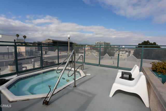 2491 Purdue Avenue, Los Angeles CA: https://media.crmls.org/mediaz/f438deff-151f-46ec-a10f-566e9e336309.jpg