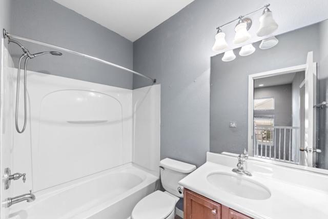 2872 10th Street, San Pablo CA: https://media.crmls.org/mediaz/f439a98a-6922-4c39-b51d-7ebeb4143967.jpg