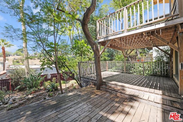 2461 McCready Avenue, Los Angeles CA: https://media.crmls.org/mediaz/f43a423e-f9e3-4599-905a-d0b1677950a2.jpg