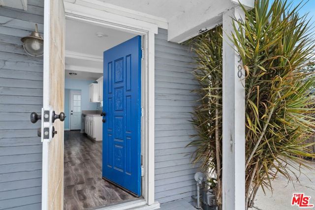 2736 S Cloverdale Avenue, Los Angeles CA: https://media.crmls.org/mediaz/f43ac81e-fb28-4c05-a849-90a20613b8a1.jpg