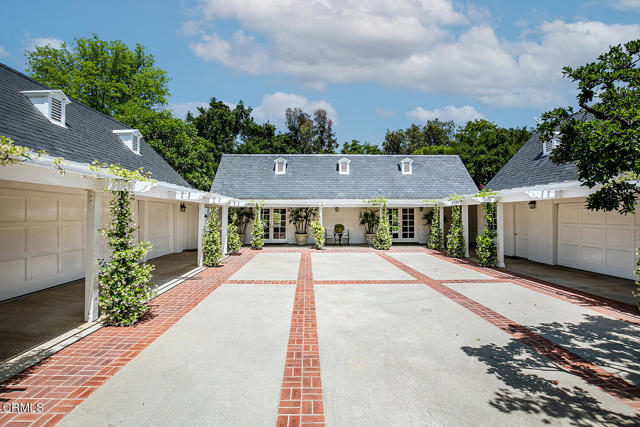 3001 Lombardy Road, Pasadena CA: https://media.crmls.org/mediaz/f43bd8c2-8e59-43e7-b150-8ab55d6776fb.jpg