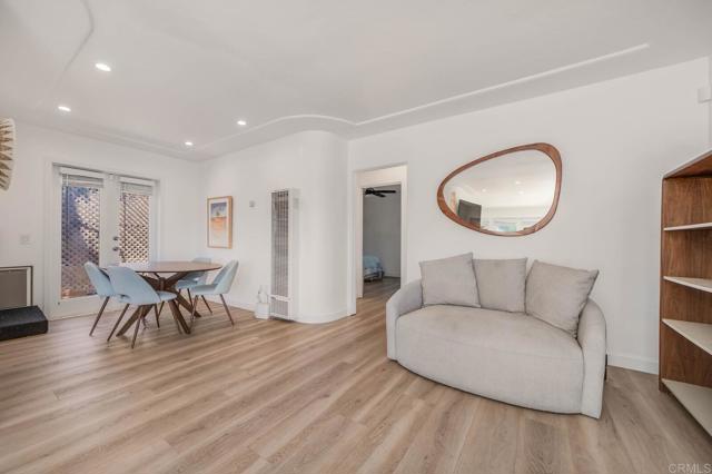 3164 Elm st, San Diego CA: https://media.crmls.org/mediaz/f43c7f8b-1e2f-4965-a5eb-50438ba1a669.jpg