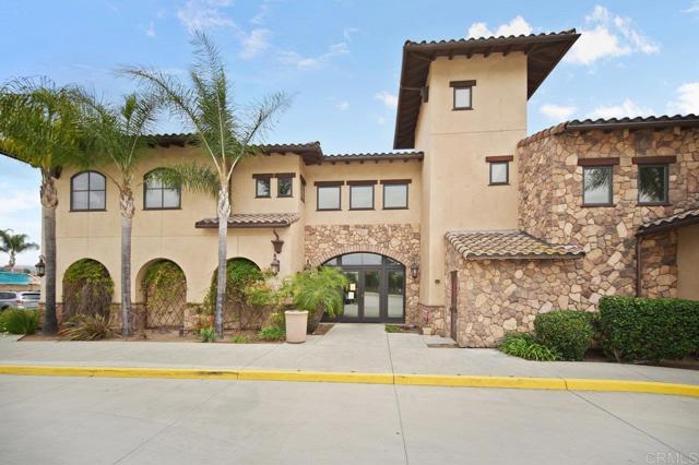 Home for Sale in Lakeside