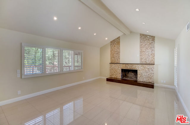 8418 Pinelake Drive photo 5