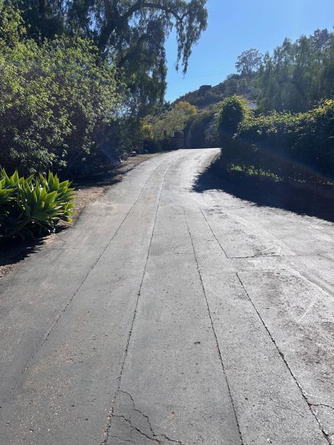 Image 35 of 37 For 4742 Mt. Helix Drive