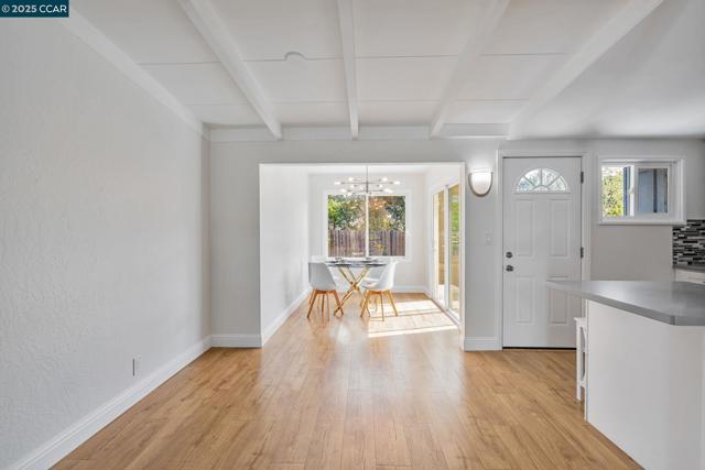 259 Los Altos Pl, American Canyon CA: https://media.crmls.org/mediaz/f43f0707-f7b1-454b-809f-3432362a146e.jpg