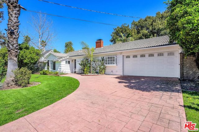 6636 Tobias Avenue photo 2
