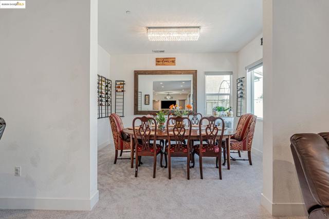 2281 Garden Farms Ave, Lathrop CA: https://media.crmls.org/mediaz/f43facf5-4d77-451f-873e-54512fabe5fd.jpg