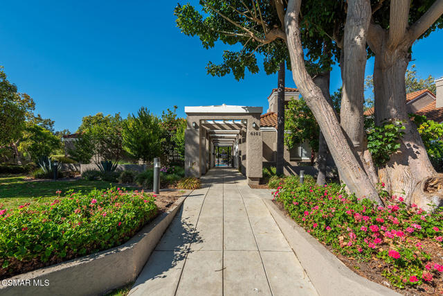 6208 Corte Antigua, Camarillo CA: https://media.crmls.org/mediaz/f440035a-775c-49a7-ade3-276b2d859f51.jpg