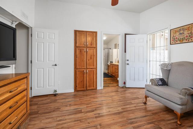 15420 Olde Highway 80, El Cajon CA: https://media.crmls.org/mediaz/f44007a9-1c11-4bd2-bea3-086f5786bec8.jpg