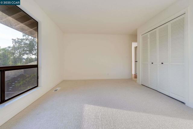 Image 21 of 34 For 36 Candlewood Place