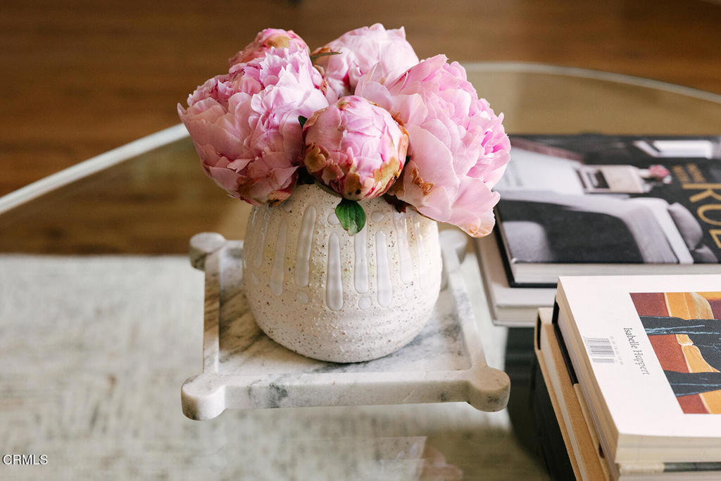 https://media.crmls.org/mediaz/f4403471-5280-4aab-abe9-b0fb4c364f88.jpg?preset=X-Large