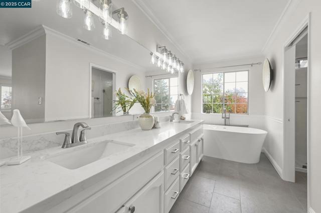 316 Mercury Way, Pleasant Hill CA: https://media.crmls.org/mediaz/f440f093-ca44-42fa-8c36-40db2d42641a.jpg