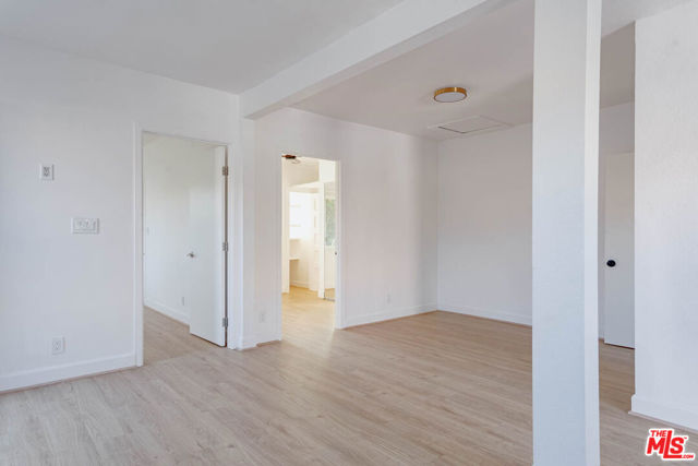 4307 Burns Avenue, Los Angeles CA: https://media.crmls.org/mediaz/f4418242-1fbe-407c-bdf2-c2b45fd906f4.jpg