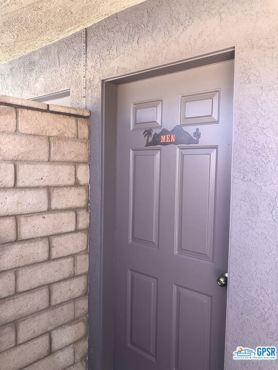 Mens Bathroom