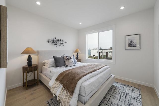 2239 43rd Avenue, San Francisco CA: https://media.crmls.org/mediaz/f44299c4-aca9-4beb-9c61-ebce369f0305.jpg